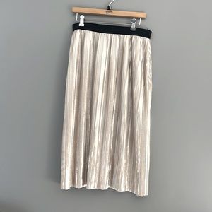 Ladies skirt